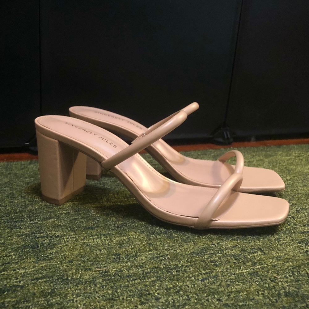 Sincerely Jules Nude Beige Kimberly High Heels Sandals size 8.5 Tan Cream.